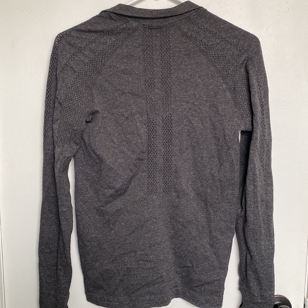 Fabletics pullover - Picture 2 of 3